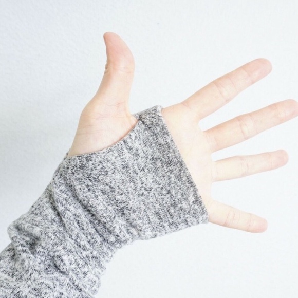 Athleta | Women's Gray Luxe Cutout Pose Long Sleeve Top | Size S - Picture 6 of 11